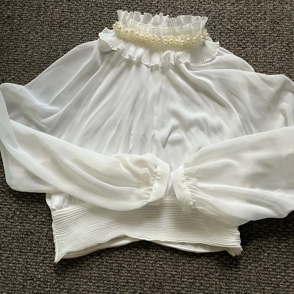 Zara White Puff Sleeve Ruffled Crop Blouse